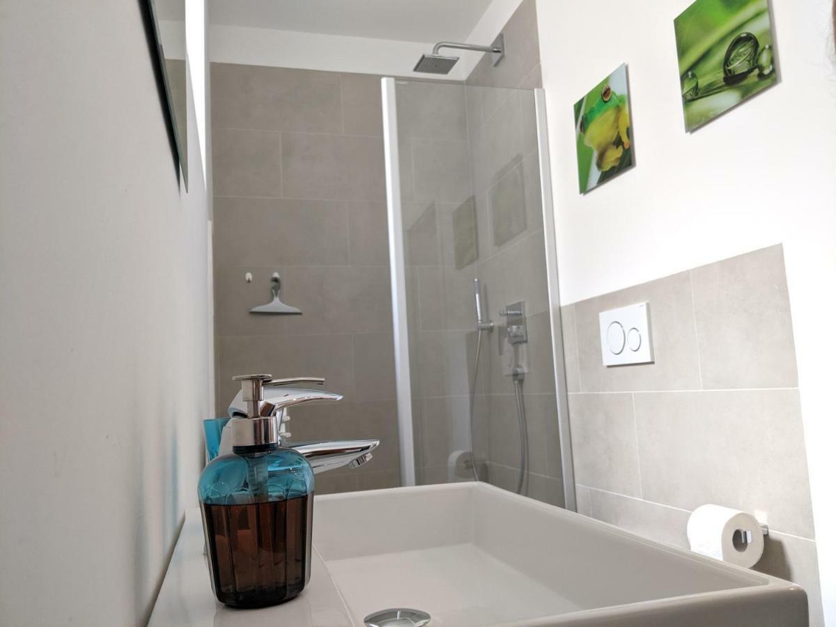 1 Zimmer Apartment Ratingen Ost Экстерьер фото